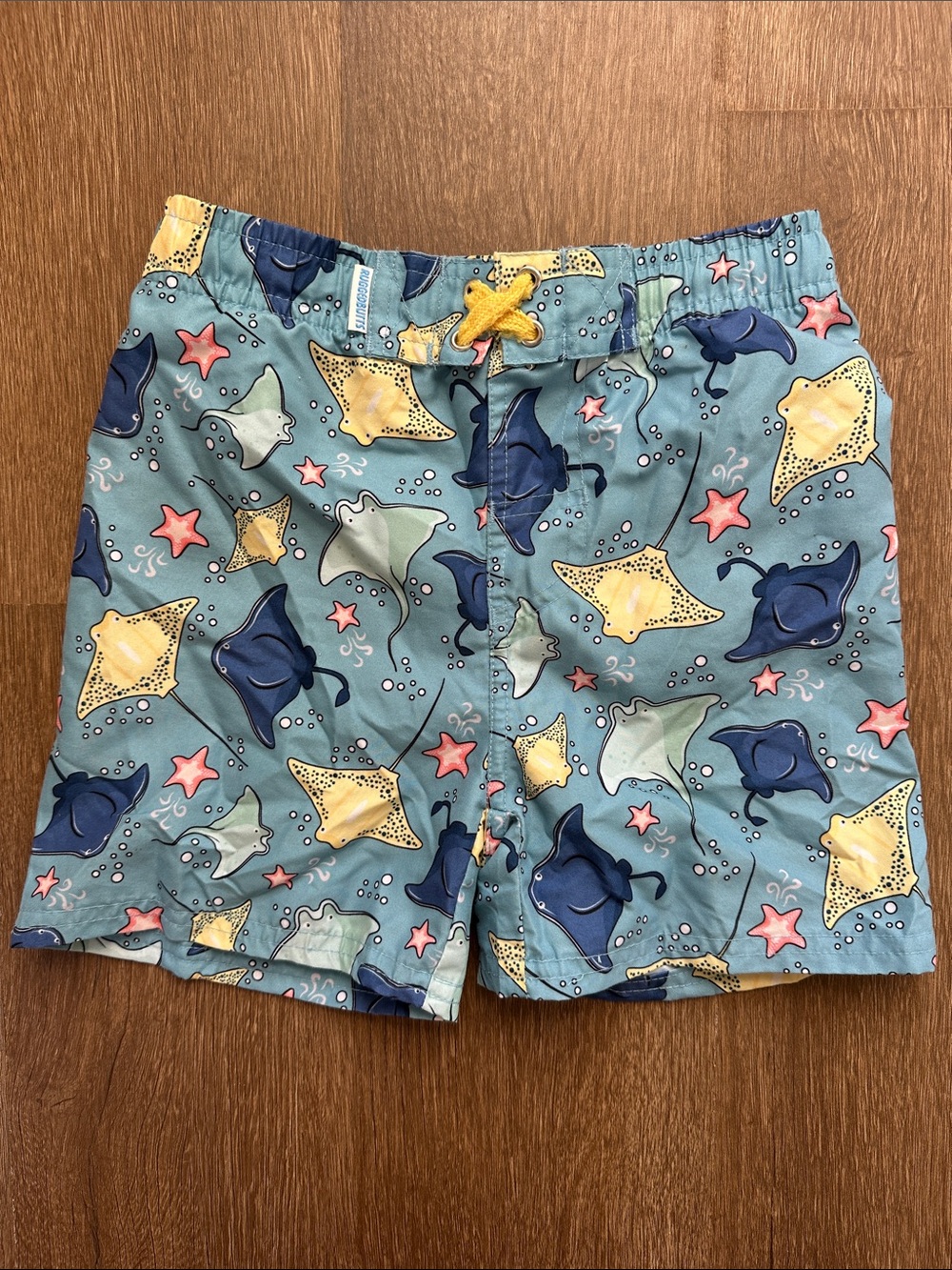 ⭐️ Rugged Butts Boys’ Stingray Print Swim Trunks - Blue, Yellow, Green | Size 4T
